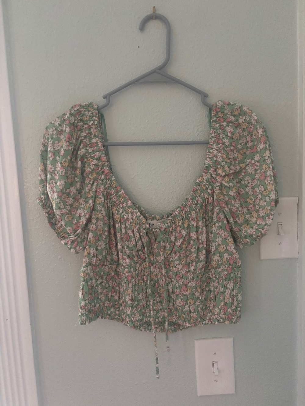 Elodie Green Floral Ruched Puff Sleeve Crop Top